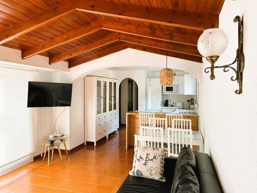 Private Apartments Cala Canyelles Lloret de Mar Ngoại thất bức ảnh